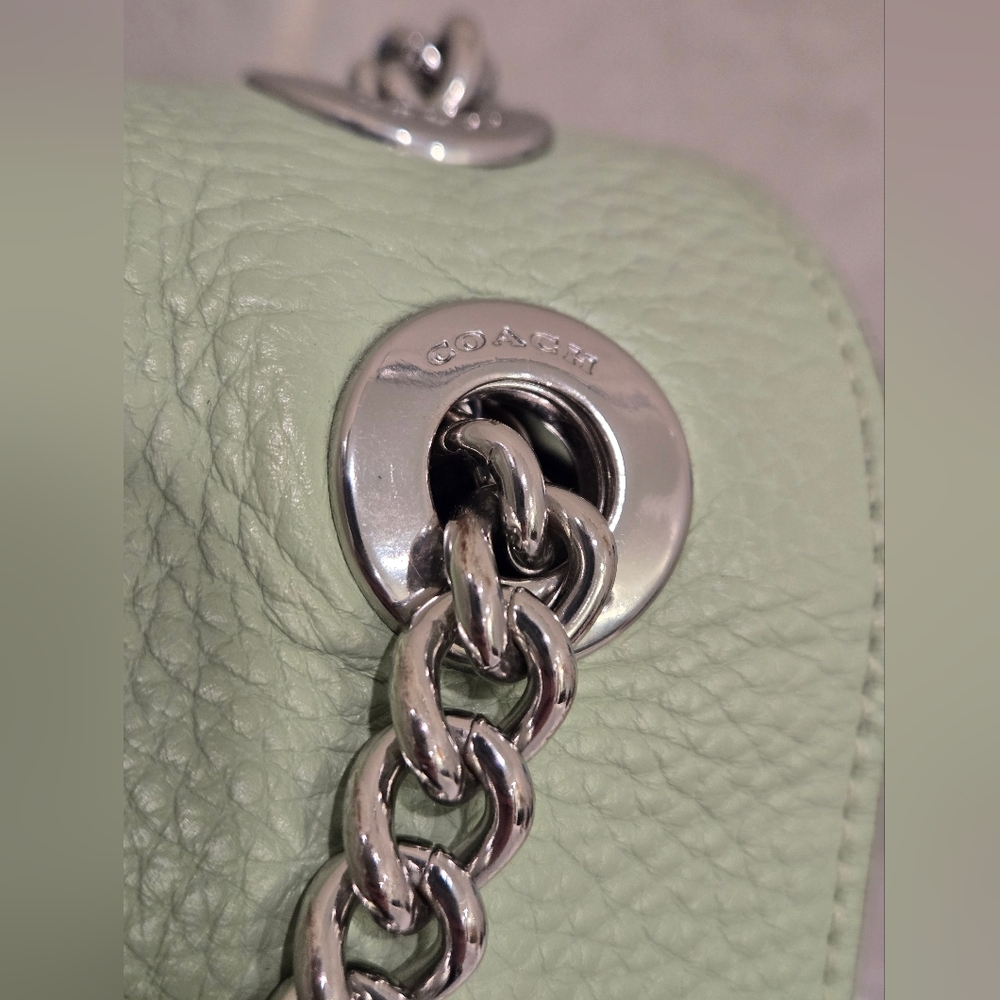 Coach 2023 Klare Chain Crossbody 25 Pistachio Leather Bag - Picture 5 of 16